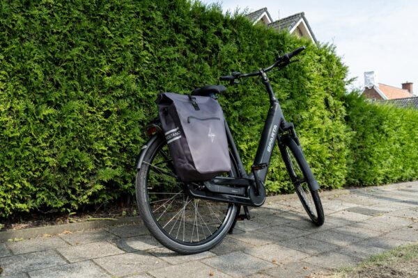 Voltano Luxe E-bike Fietstas 28L - Taupe - Pakaftas Met Laptop vak - 100% Waterdicht - Afbeelding 3