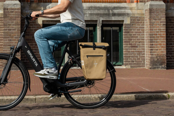 Voltano Luxe E-bike Fietstas 28L - Beige - Pakaftas Met Laptop vak - 100% Waterdicht - Afbeelding 6
