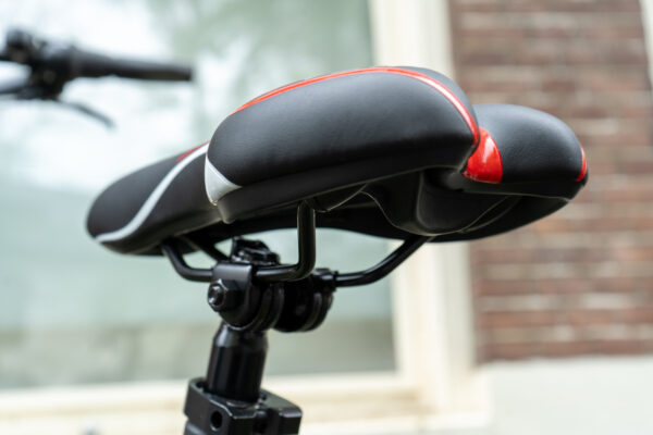 Voltano Sport Fietszadel – Zwart / Rood - Gel - Trekking Zadel - Afbeelding 9
